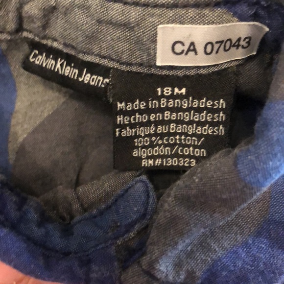 Calvin Klein toddler button down shirt - Picture 3 of 4